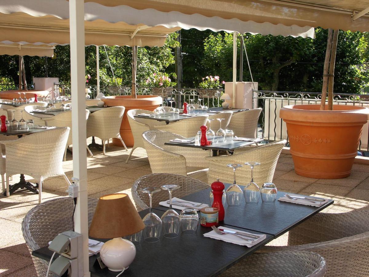 Hotel La Bonne Auberge Мустье-Сент-Мари Экстерьер фото
